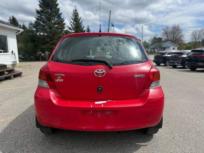 Toyota Yaris Hayon 5 portes, boîte automatique, LE – Image 5