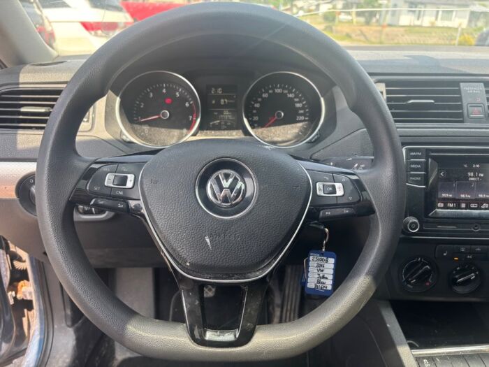 Volkswagen Jetta Sedan COMFORTLINE – Image 10