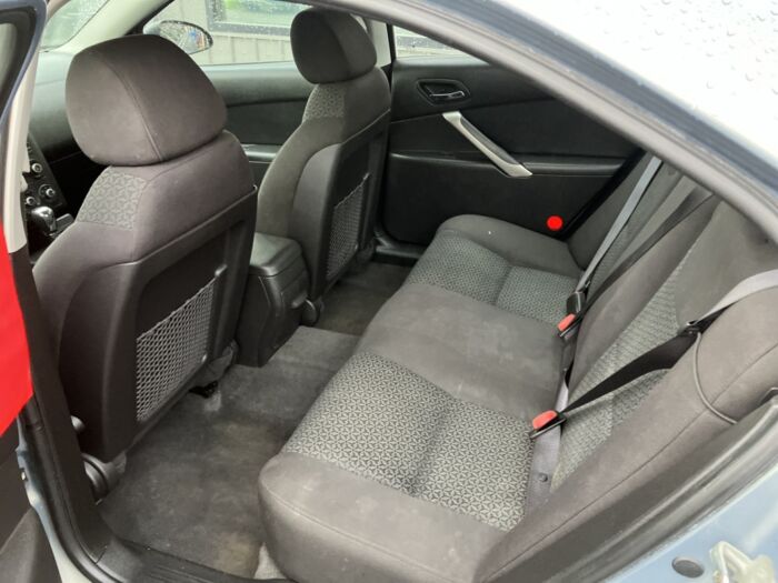 Pontiac G6 SE – Image 8
