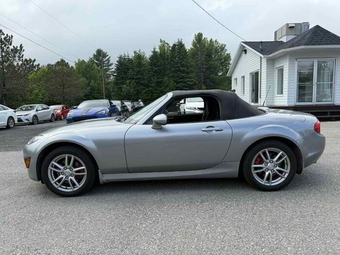 Mazda Miata N/A - Image 3