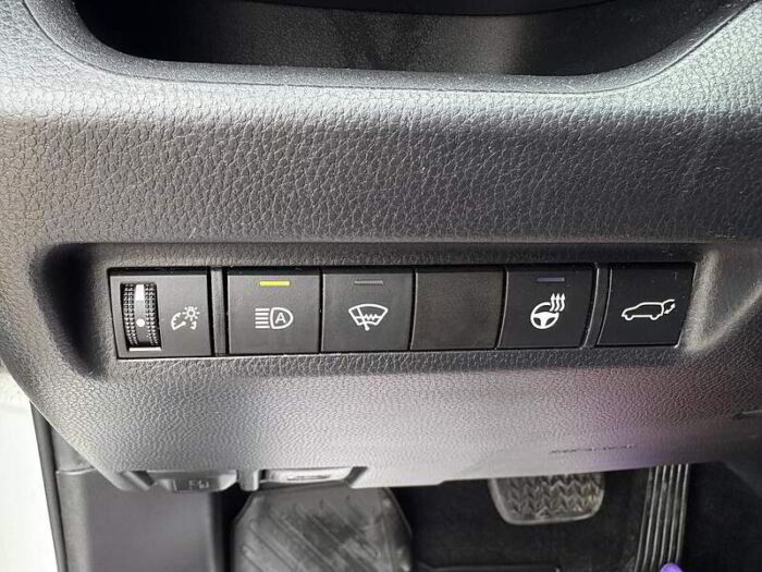 Toyota RAV4 XLE AWD – Image 15