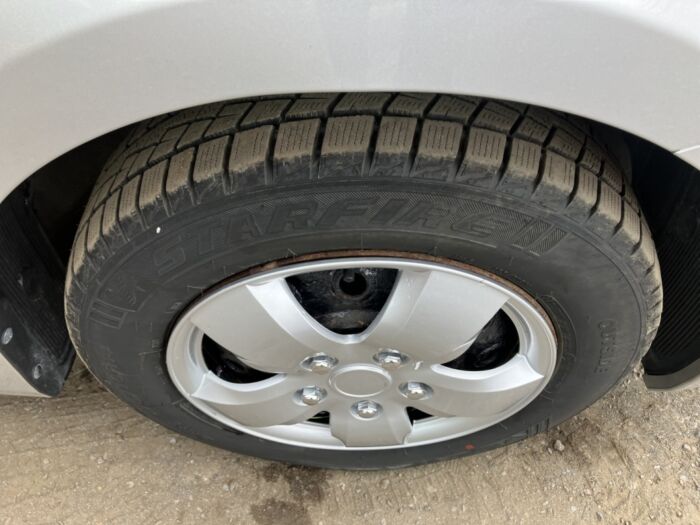 Hyundai Accent GL – Image 20