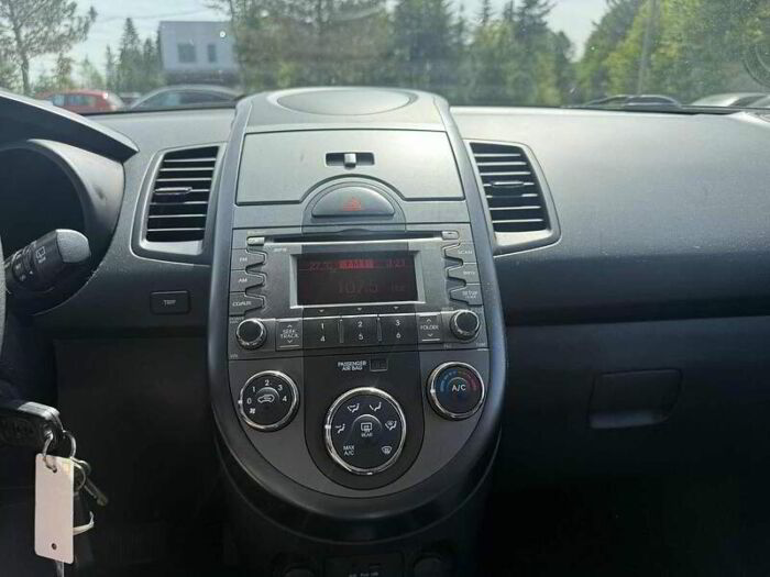 Kia Soul Familiale 5 portes automatique 2u – Image 16