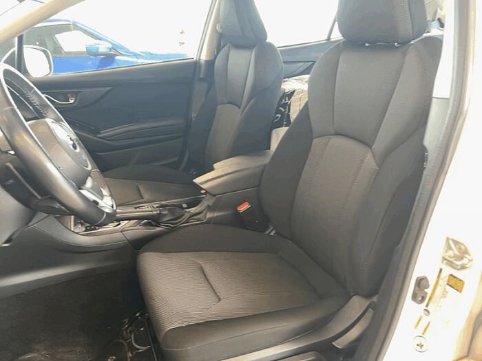Subaru Impreza 2.0i Tourisme 5 portes BA - Image 9