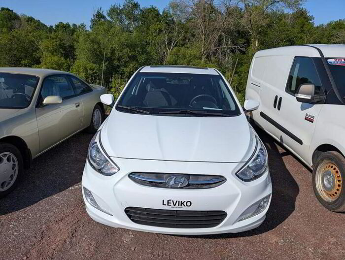 Hyundai Accent SE H.B.BLUETOOTH BAS KILOMÉTRAGE SIÈGES CHAUFFANT – Image 4
