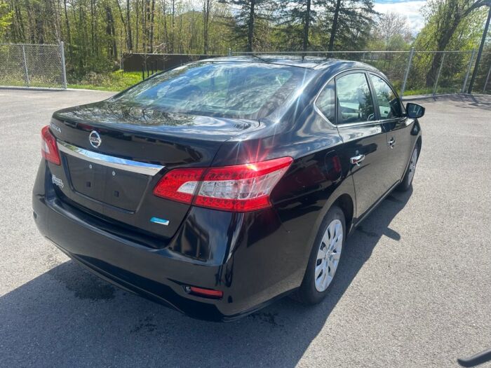 Nissan Sentra S – Image 4