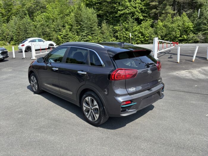 KIA NIRO SX Touring - Image 5