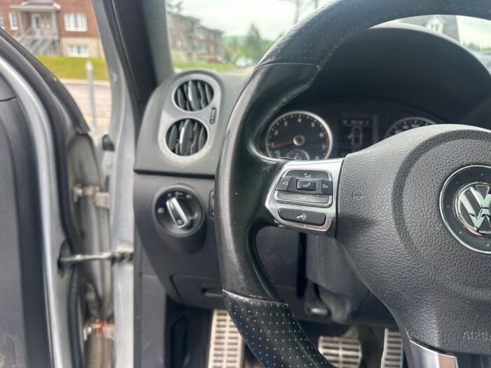 Volkswagen Tiguan HIGHLINE - Image 11
