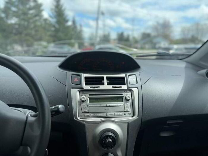 Toyota Yaris Hayon 5 portes, boîte automatique, LE – Image 15