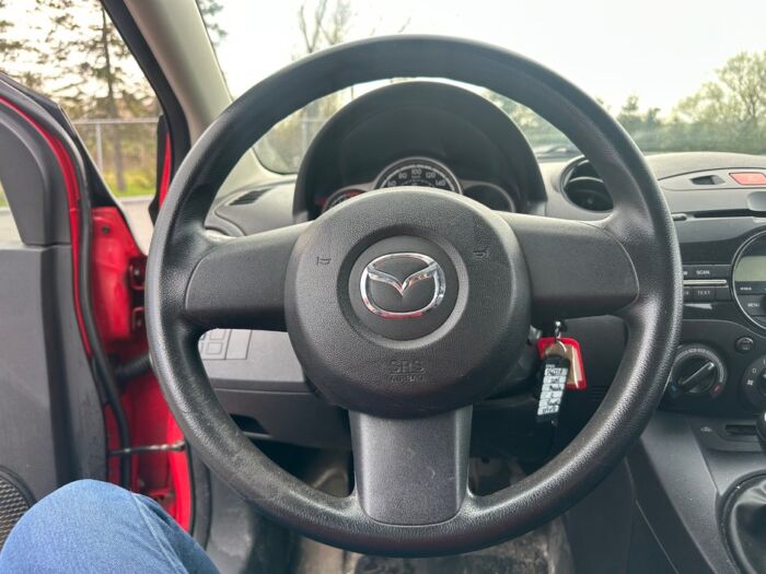 Mazda 2 GX – Image 9
