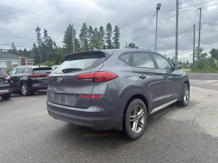 Hyundai Tucson Essential TI avec ensemble sécurité – Image 5