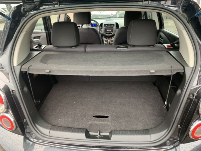 Chevrolet Sonic LT – Image 9