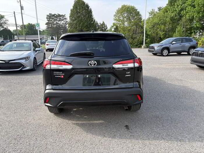 Toyota Corolla Cross LE AWD – Image 7