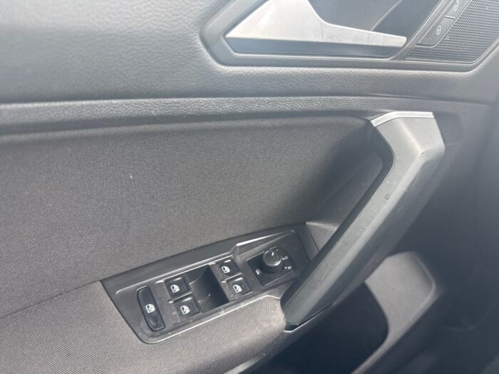Volkswagen Tiguan TRENDLINE – Image 11