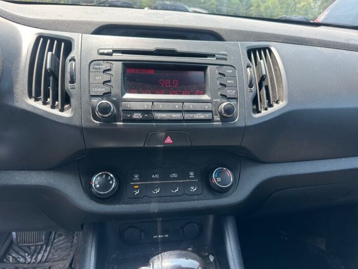 Kia Sportage LX – Image 11