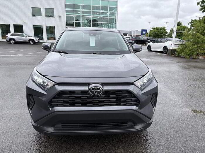 Toyota RAV4 LE AWD - Image 3