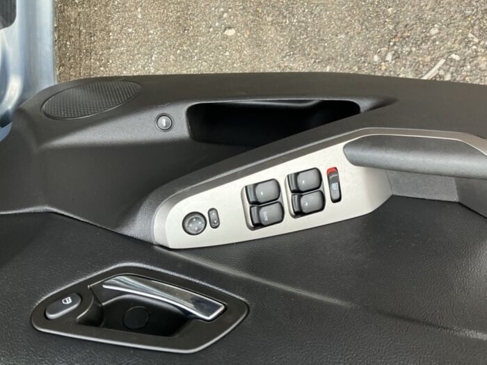 Pontiac G6 SE – Image 12
