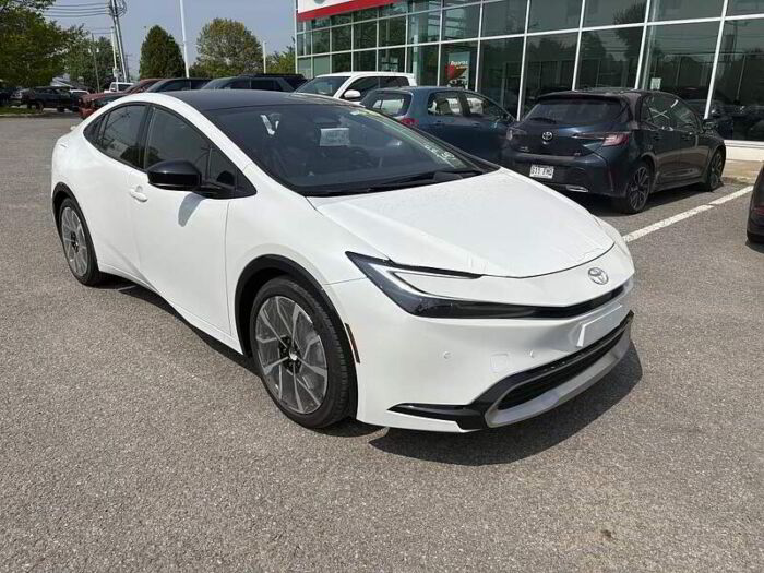 Toyota Prius Plug-In XSE - VÉHICULE NEUF - – Image 4