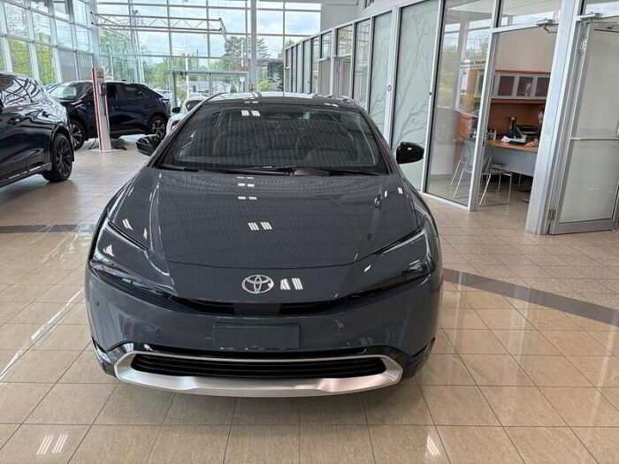 Toyota Prius Plug-In XSE - VÉHICULE NEUF - – Image 3
