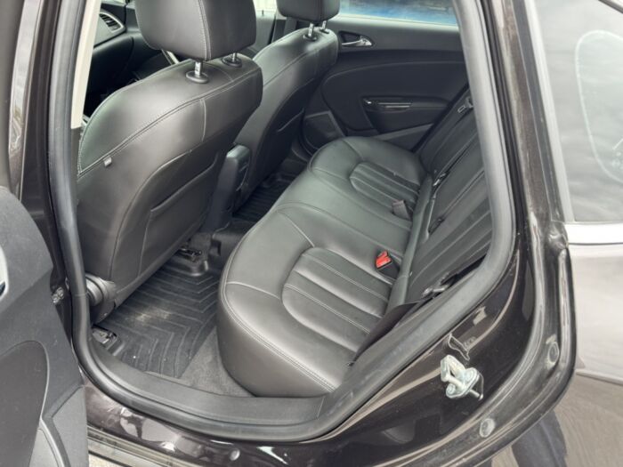 Buick Verano Groupe cuir – Image 10