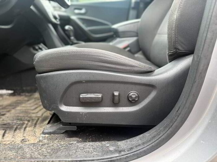 Hyundai Santa Fe XL Preferred TI – Image 19