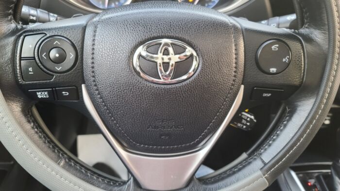 Toyota Corolla S – Image 12