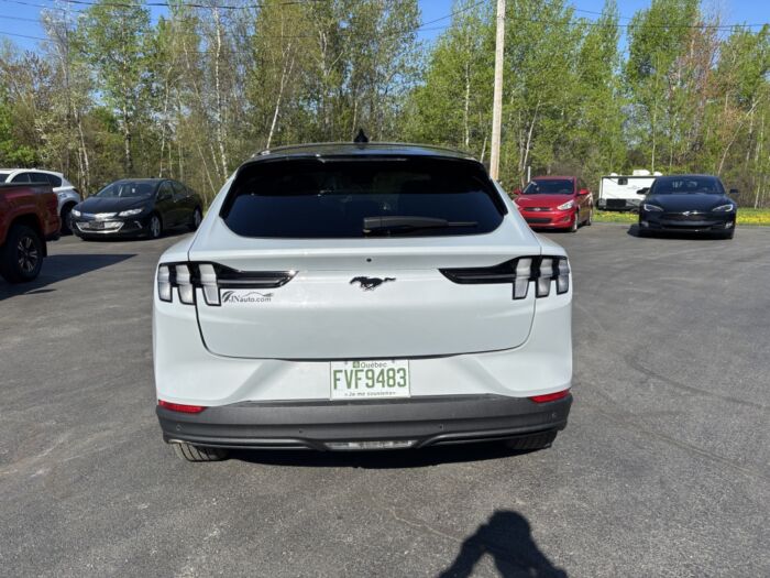 Ford mach-e Sélect – Image 4