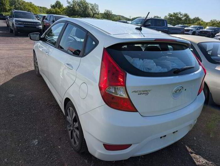Hyundai Accent SE H.B.BLUETOOTH BAS KILOMÉTRAGE SIÈGES CHAUFFANT – Image 10