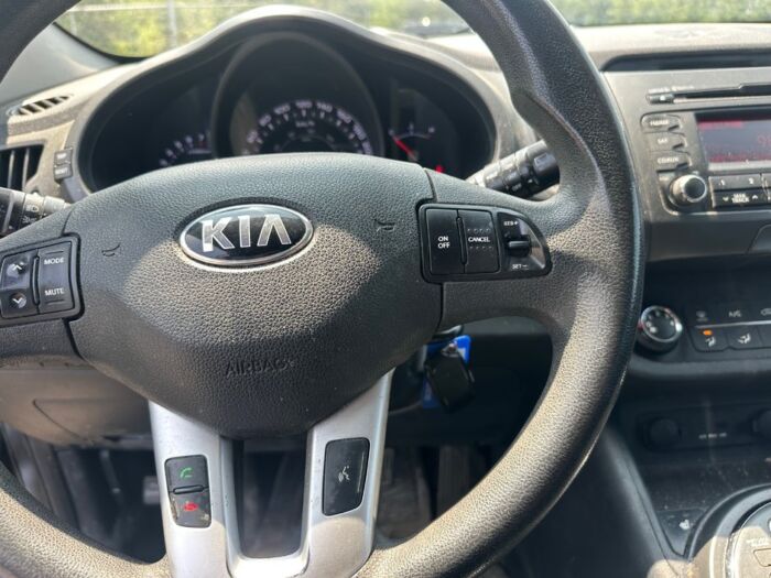 Kia Sportage LX – Image 10
