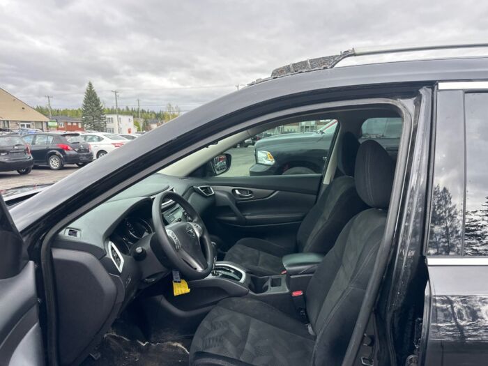 Nissan Rogue S – Image 10