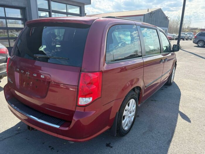 Dodge Grand Caravan Ensemble Valeur Plus – Image 8