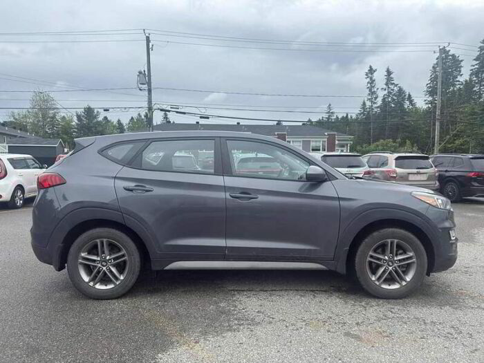 Hyundai Tucson Essential TI avec ensemble sécurité – Image 6