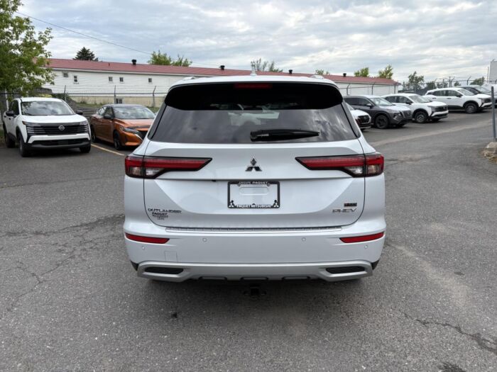 Mitsubishi Outlander PHEV SEL S-AWC BLUETOOTH CAMERAS 360 CUIT TOIT GPS – Image 7