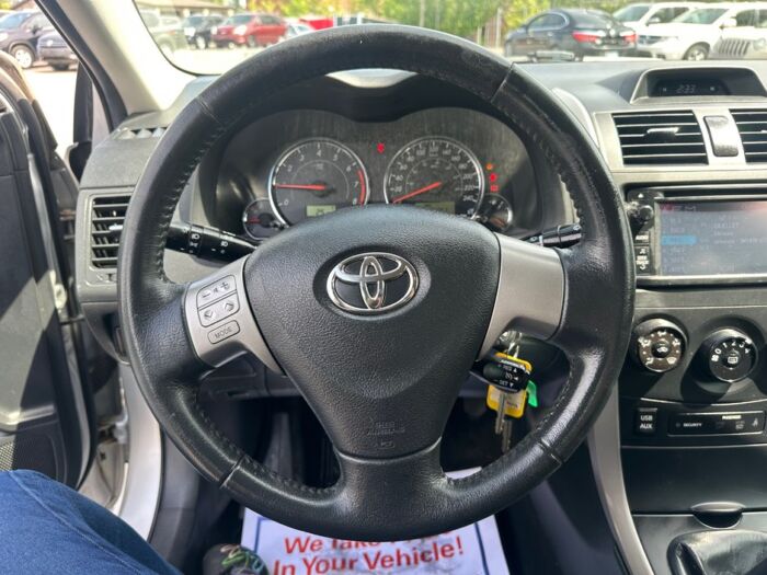 Toyota Corolla S – Image 8
