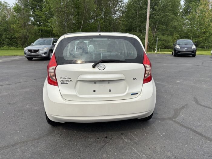 Nissan Versa - – Image 5