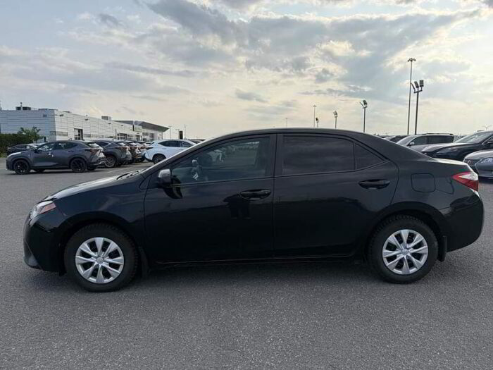 Toyota Corolla Berline 4 portes, boîte manuelle, CE – Image 3