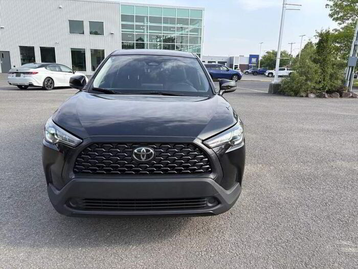 Toyota Corolla Cross LE AWD – Image 3