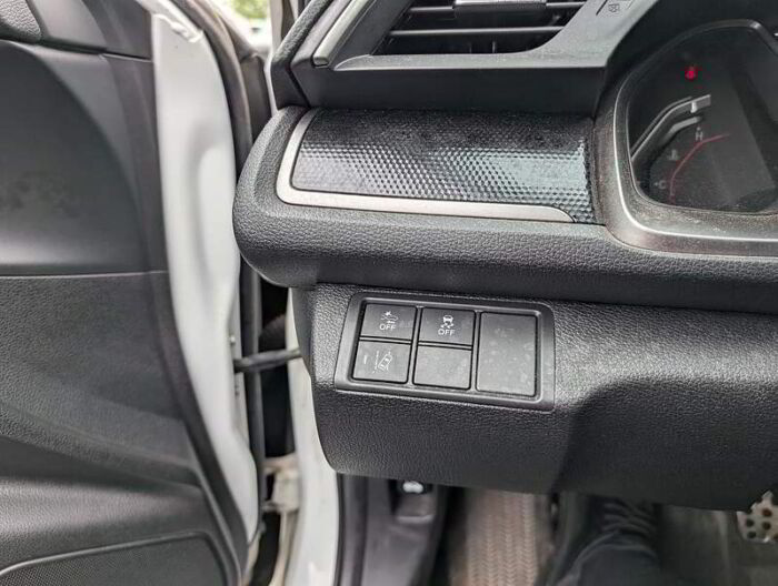 Honda Civic Hayon Sport BM – Image 17