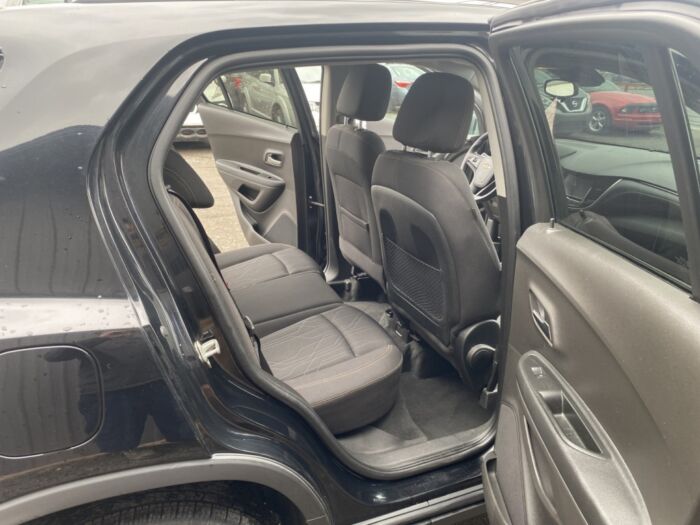Chevrolet Trax LT – Image 10