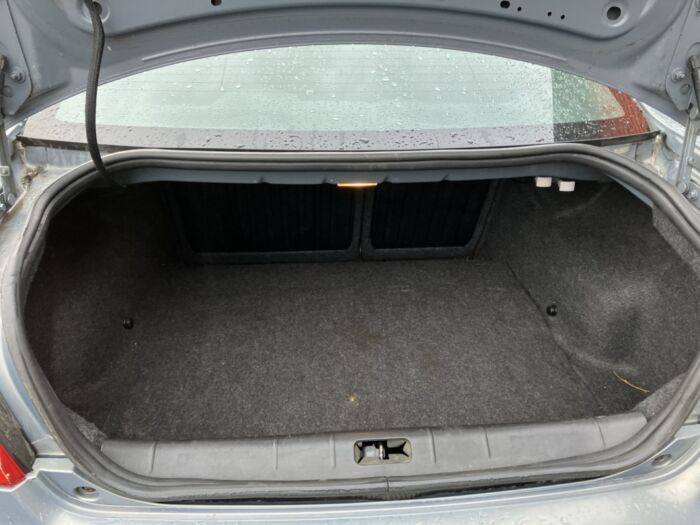 Pontiac G6 SE – Image 9