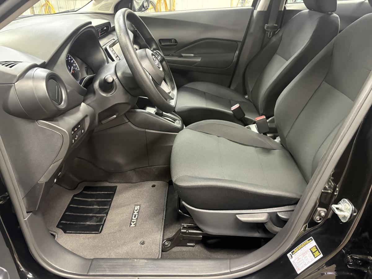 Nissan Kicks Play 2025 S BLUETOOTH CAMÉRA BAS KILOMÉTRAGE ÉCONOMIQUE – Image 10