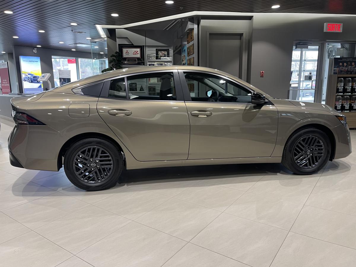 Nissan Sentra 2026 Sv Premium – Image 14