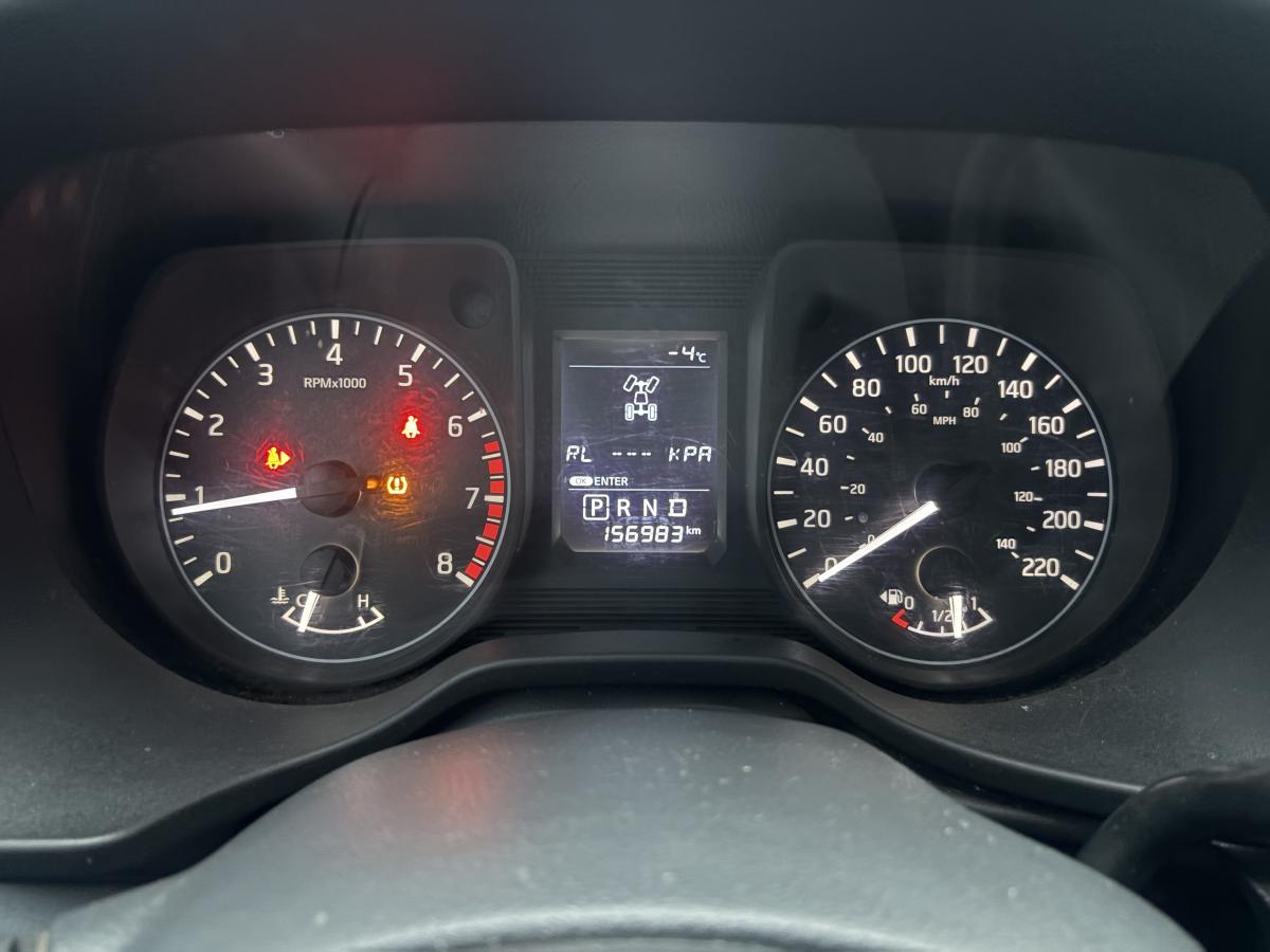 Nissan Titan 2016 XD S CREW CAB – Image 14