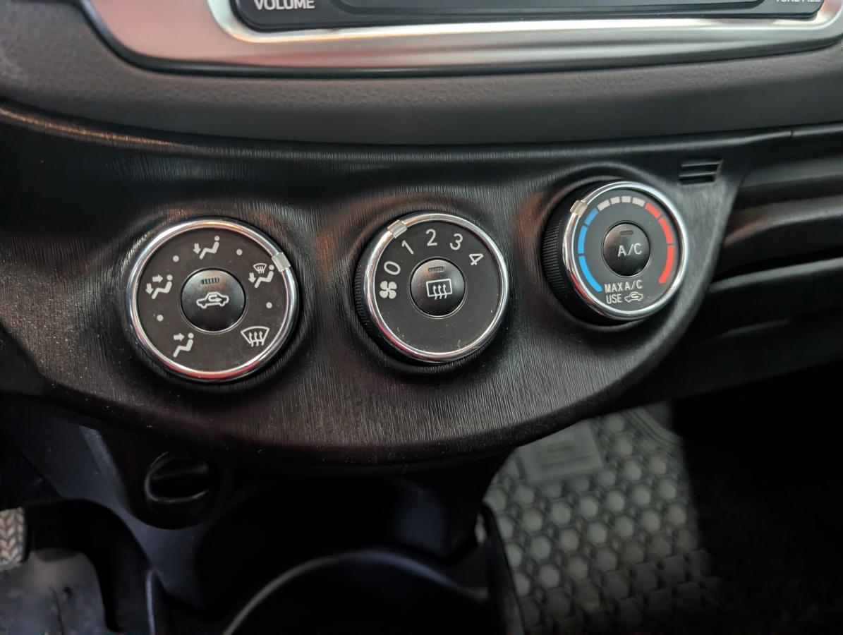 Toyota Yaris 2014 Hayon boîte manuelle, LE GROUPE ÉLECTRIQUE BAS KILOMÉTRAGE RÉGULATEUR DE VITESSE – Image 17