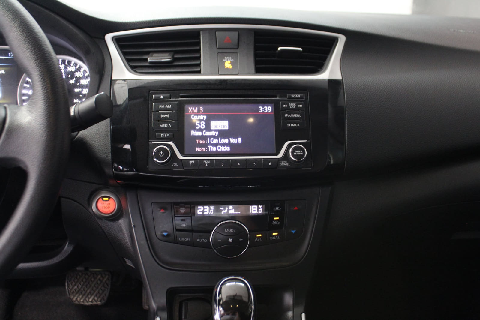 2018 Nissan Sentra SV AUTO BLUETOOTH CAMÉRA RECUL SIÈGES CHAUFFANTS *TRÈS BAS KILO* – Image 18