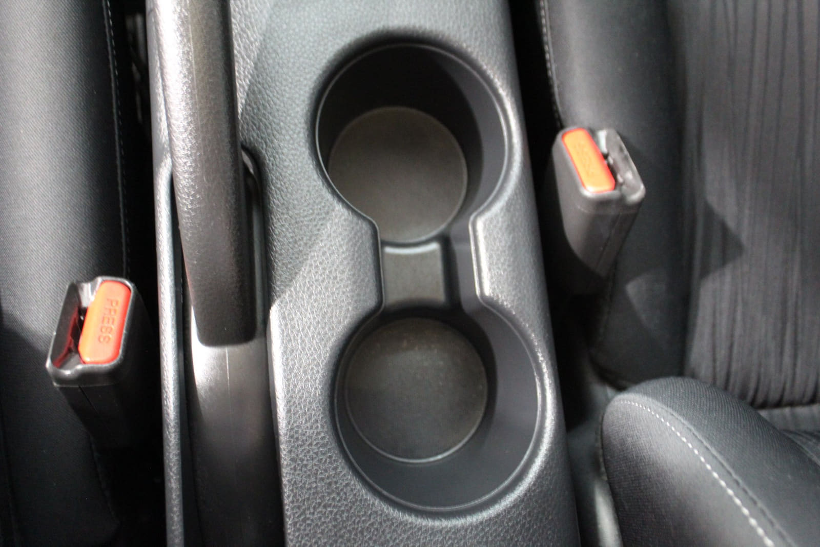 2018 Nissan Sentra SV AUTO BLUETOOTH CAMÉRA RECUL SIÈGES CHAUFFANTS *TRÈS BAS KILO* – Image 24