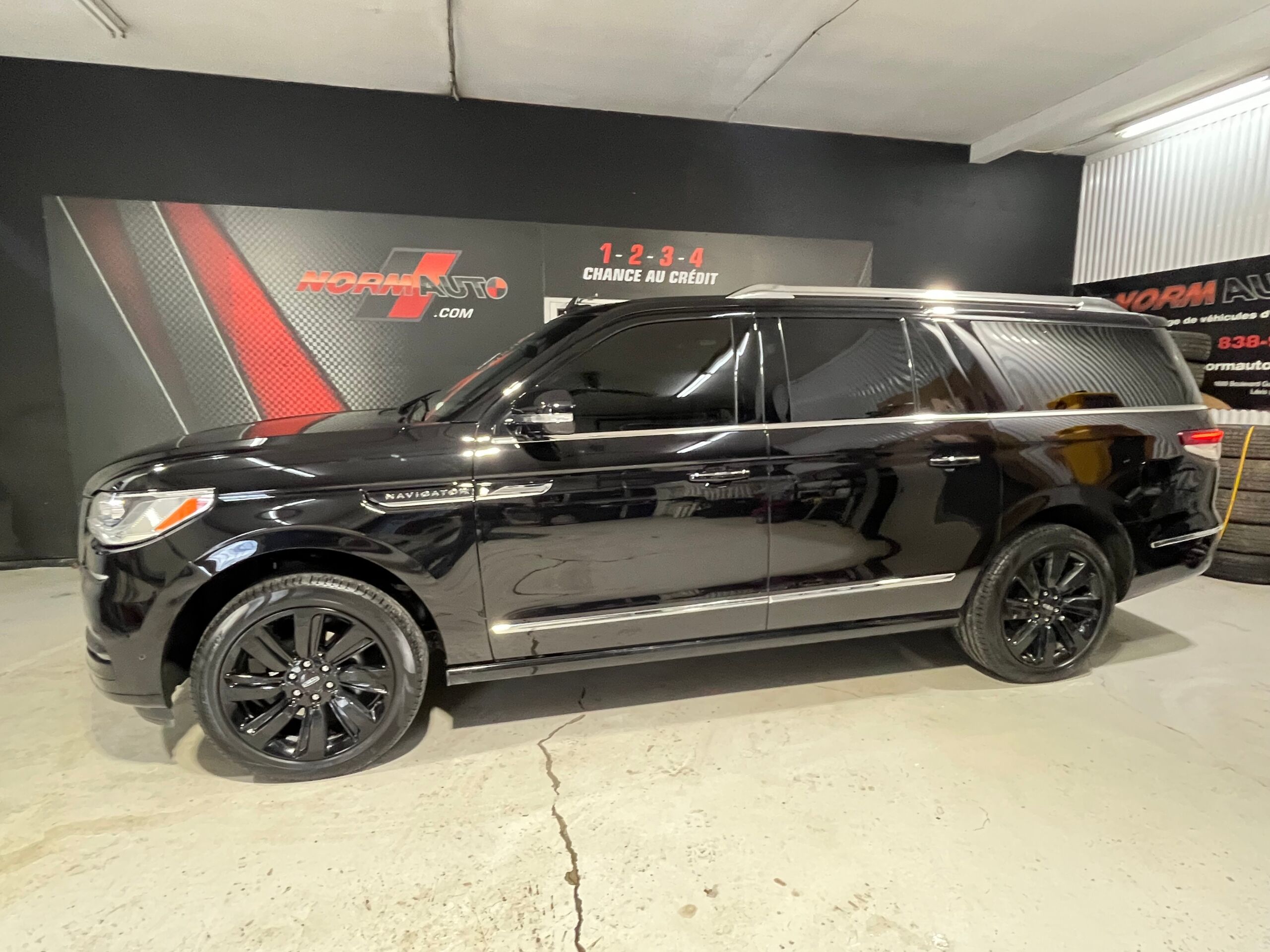 2024 Lincoln Navigator Reserve L – Image 2