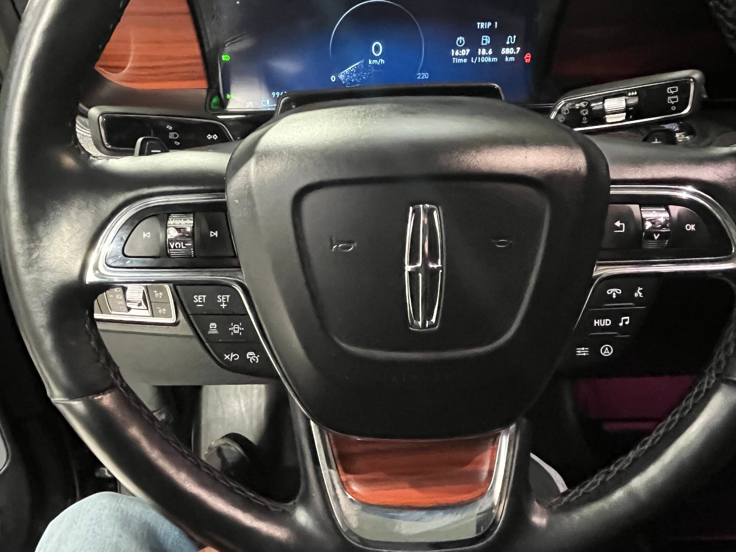 2024 Lincoln Navigator Reserve L – Image 18