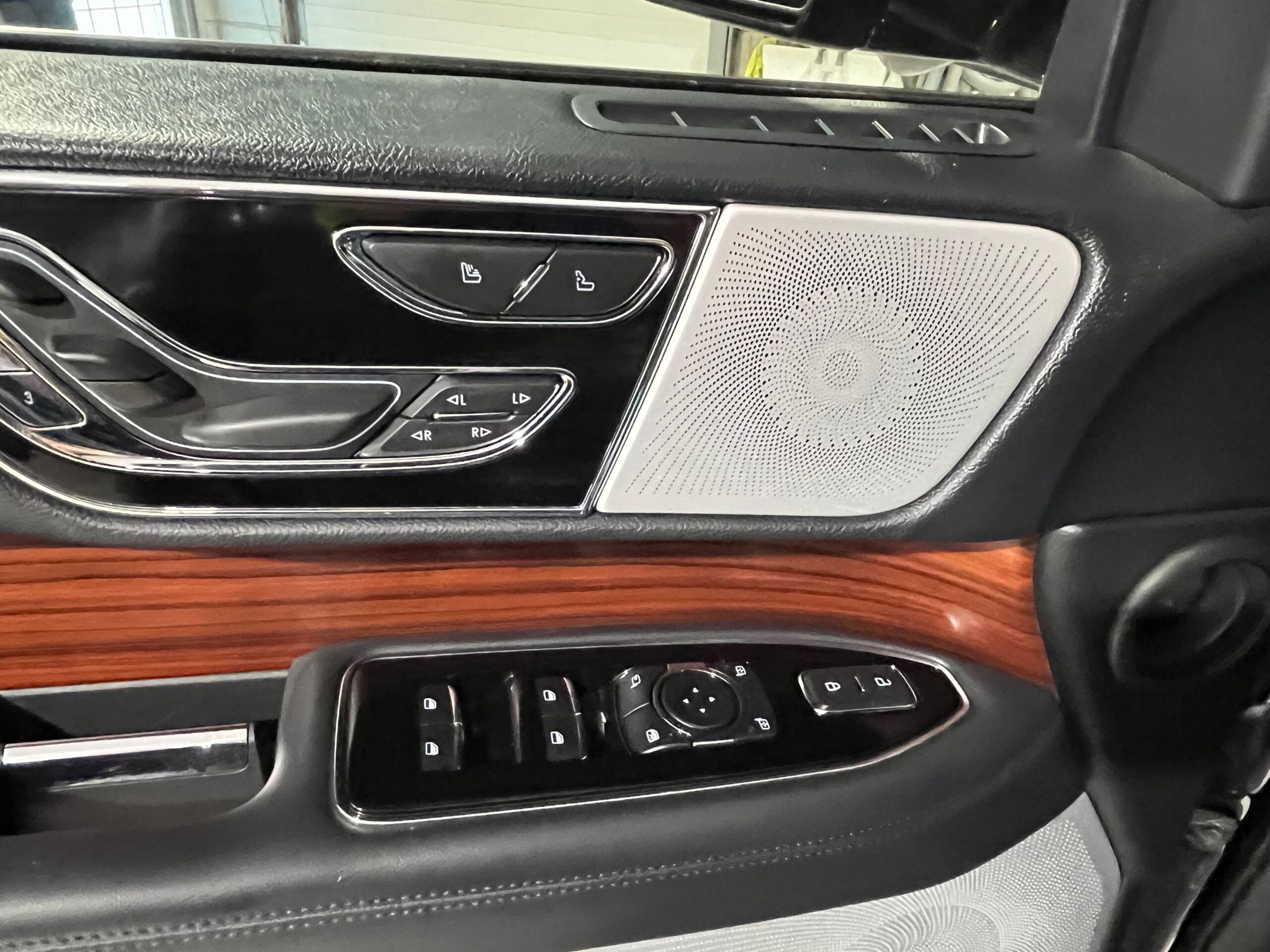 2024 Lincoln Navigator Reserve L – Image 19