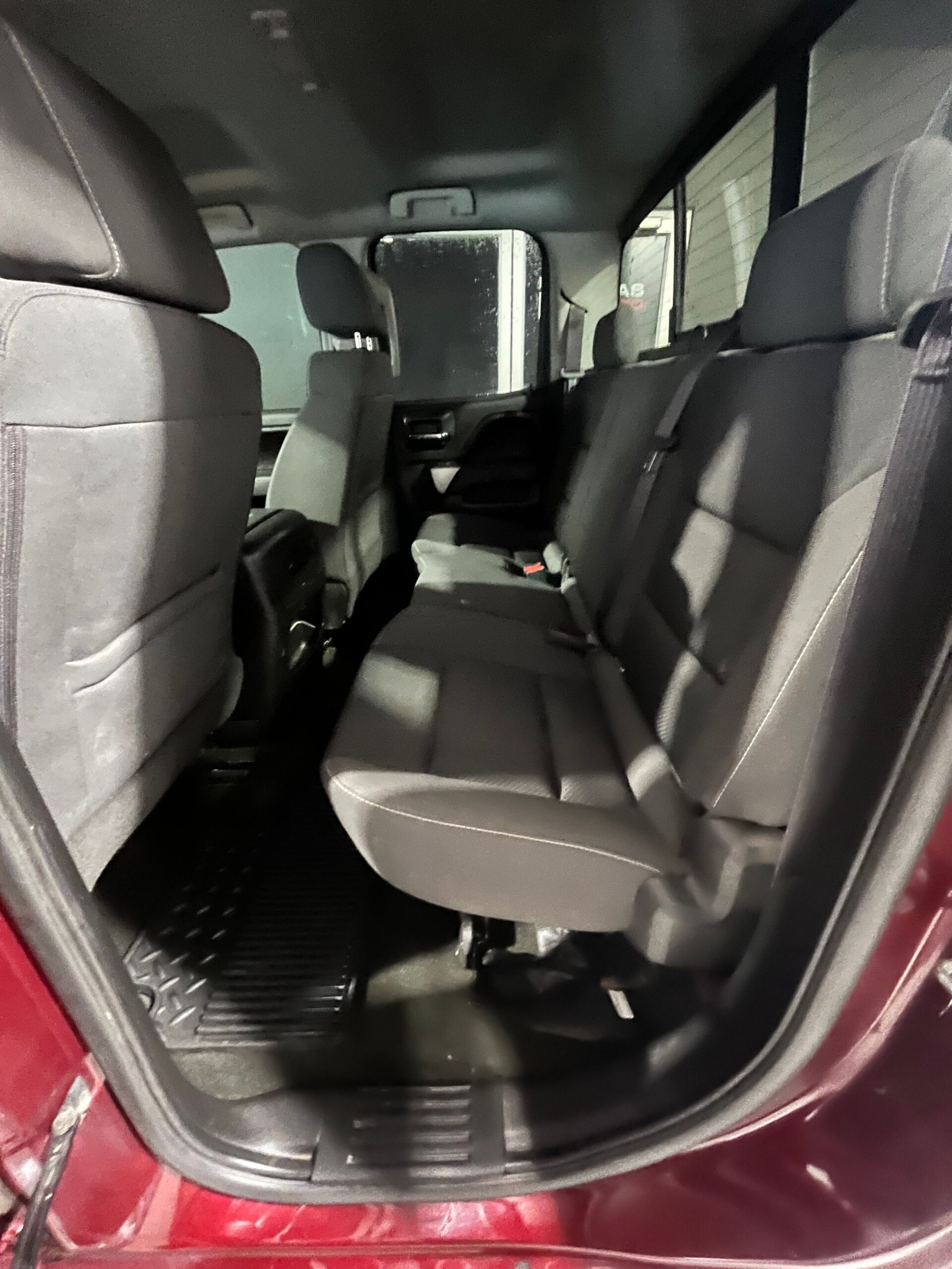 2016 Chevrolet Silverado 1500 2LT – Image 11